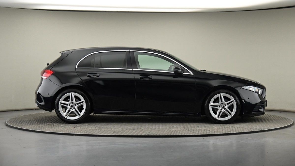 Mercedes-Benz A Class Image 27