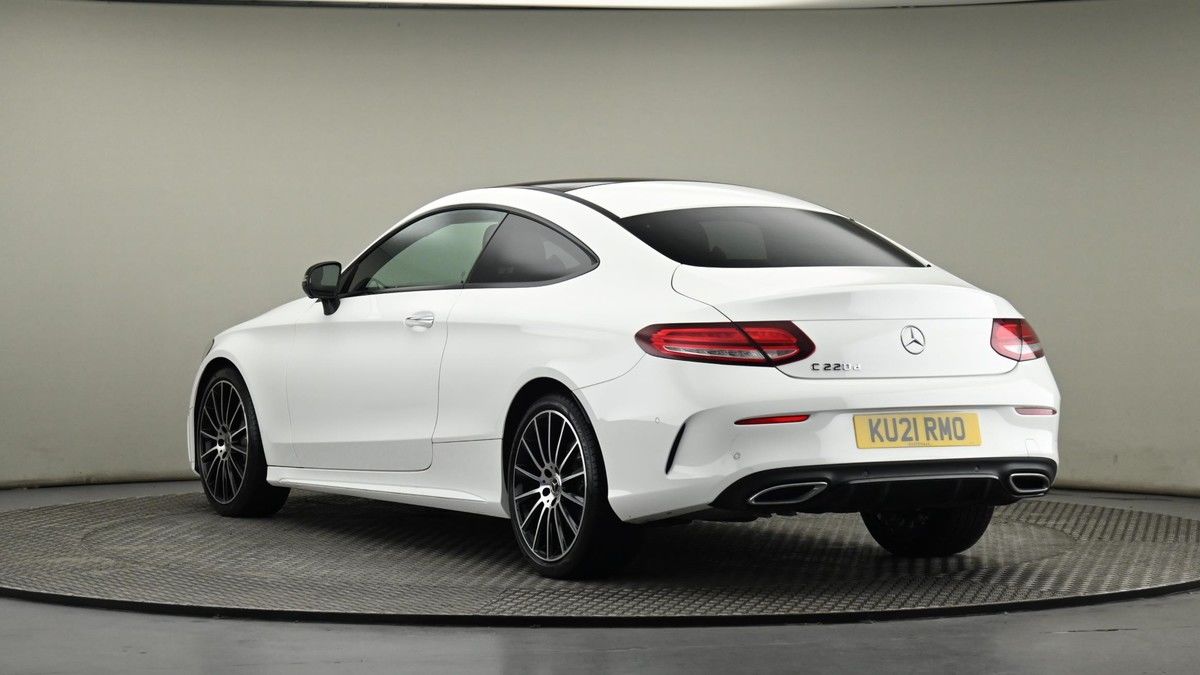 Mercedes-Benz C Class Image 24
