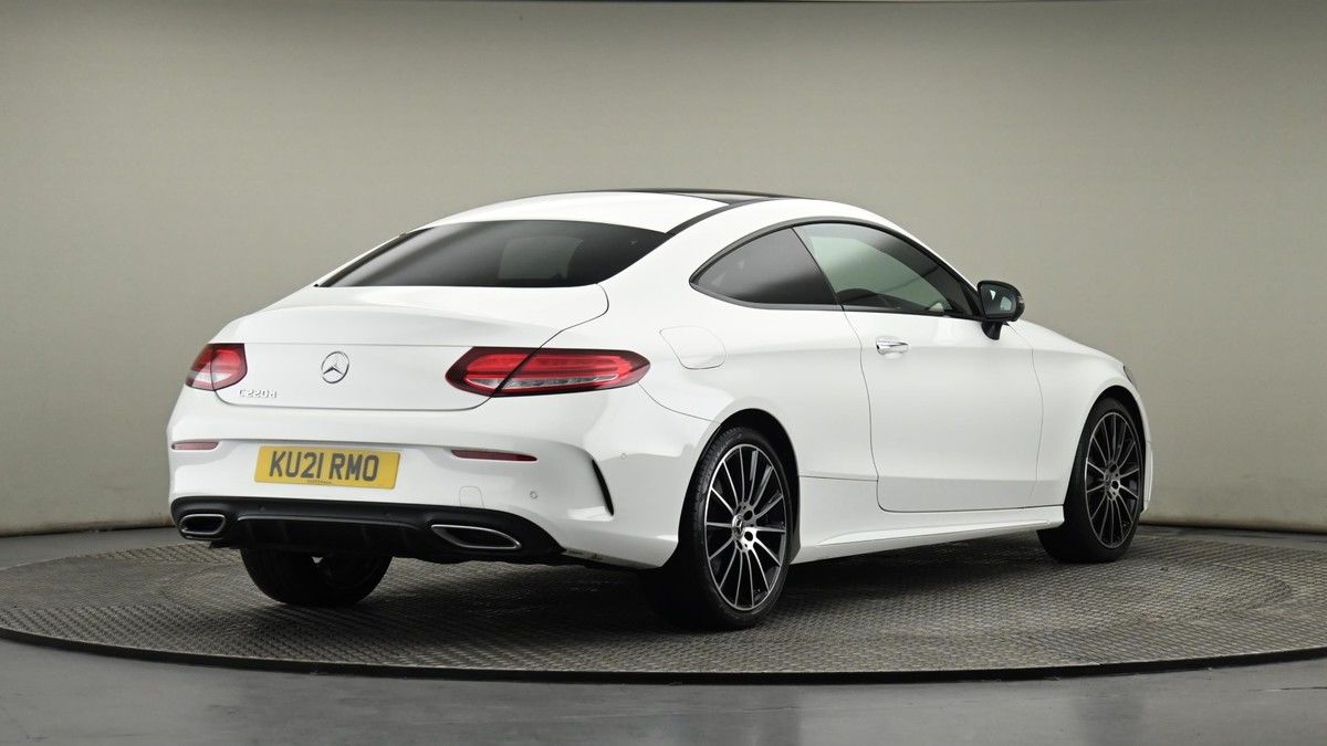Mercedes-Benz C Class Image 26