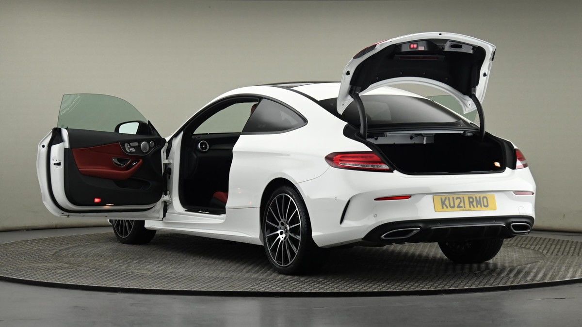 Mercedes-Benz C Class Image 29