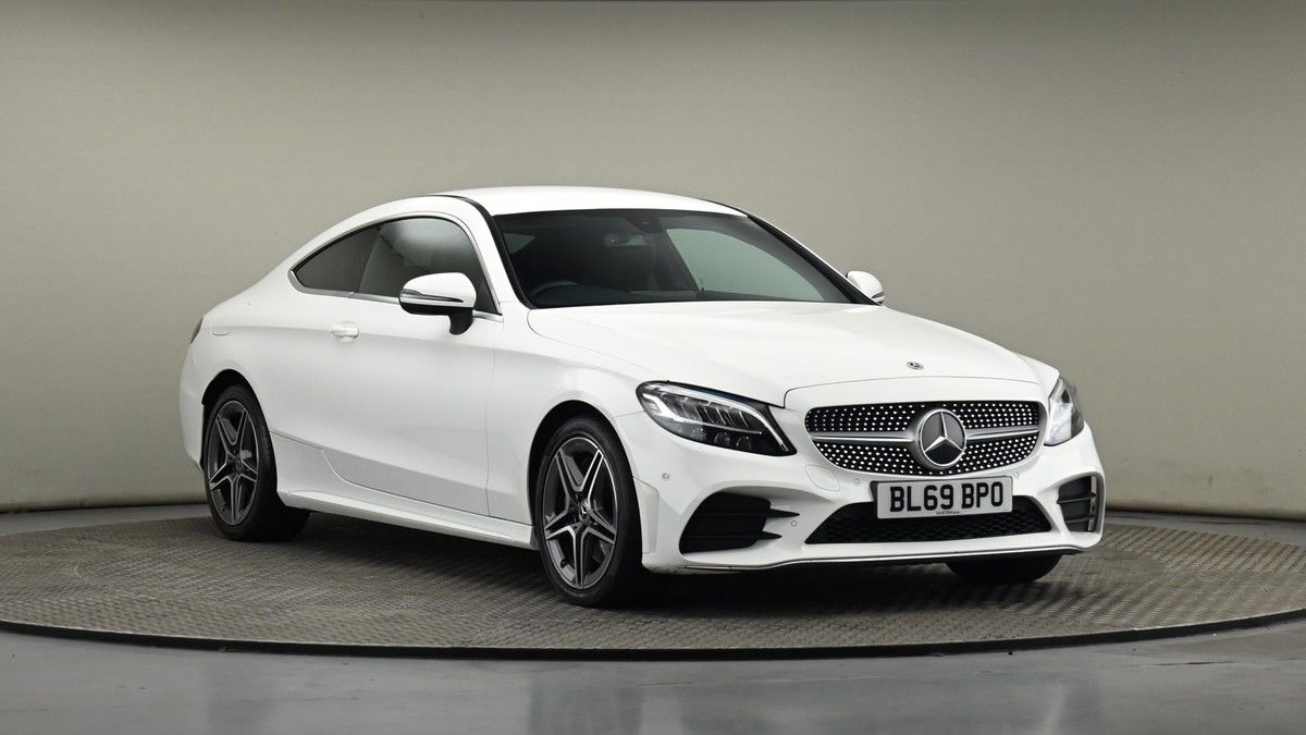 Mercedes-Benz C Class Sticky Header Image