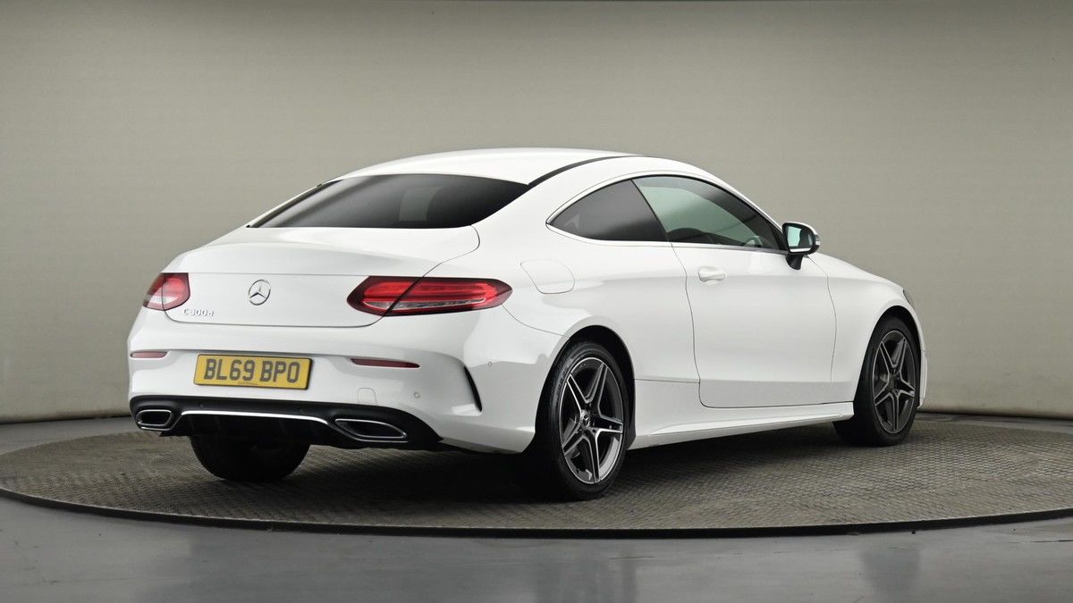 Mercedes-Benz C Class Image 25