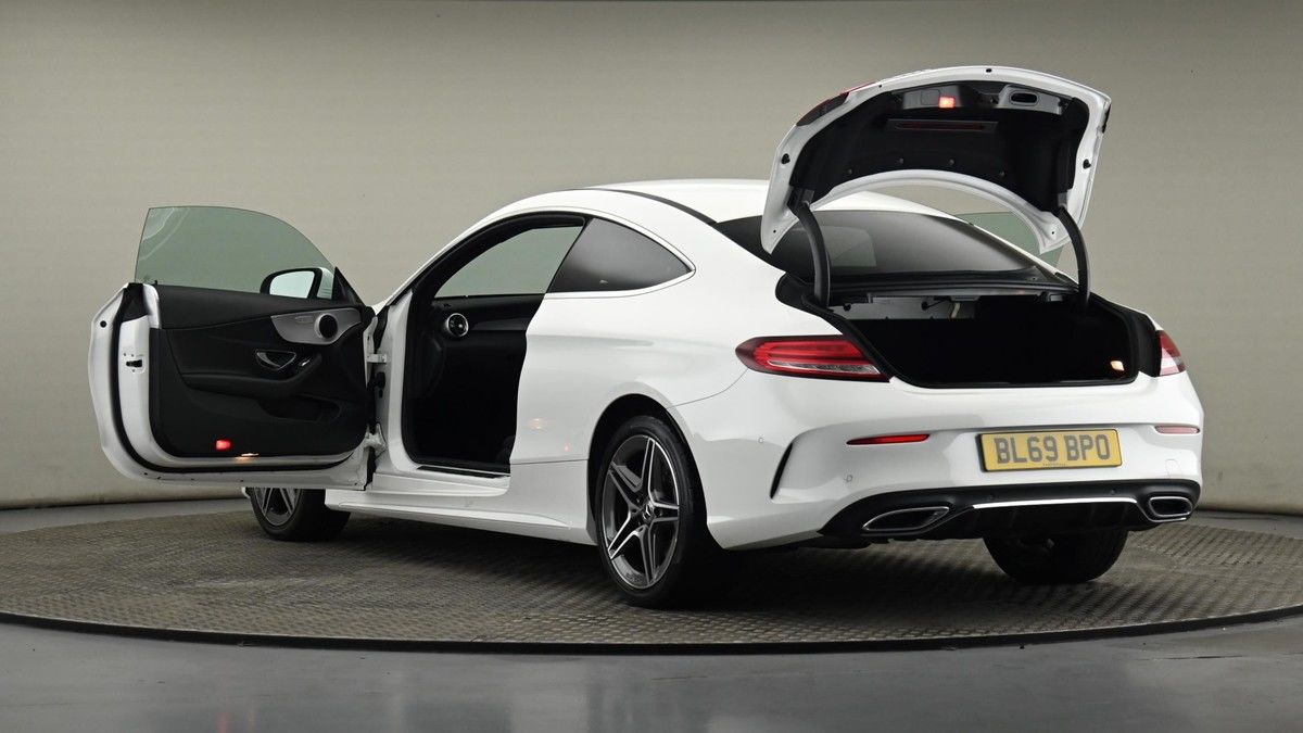 Mercedes-Benz C Class Image 28