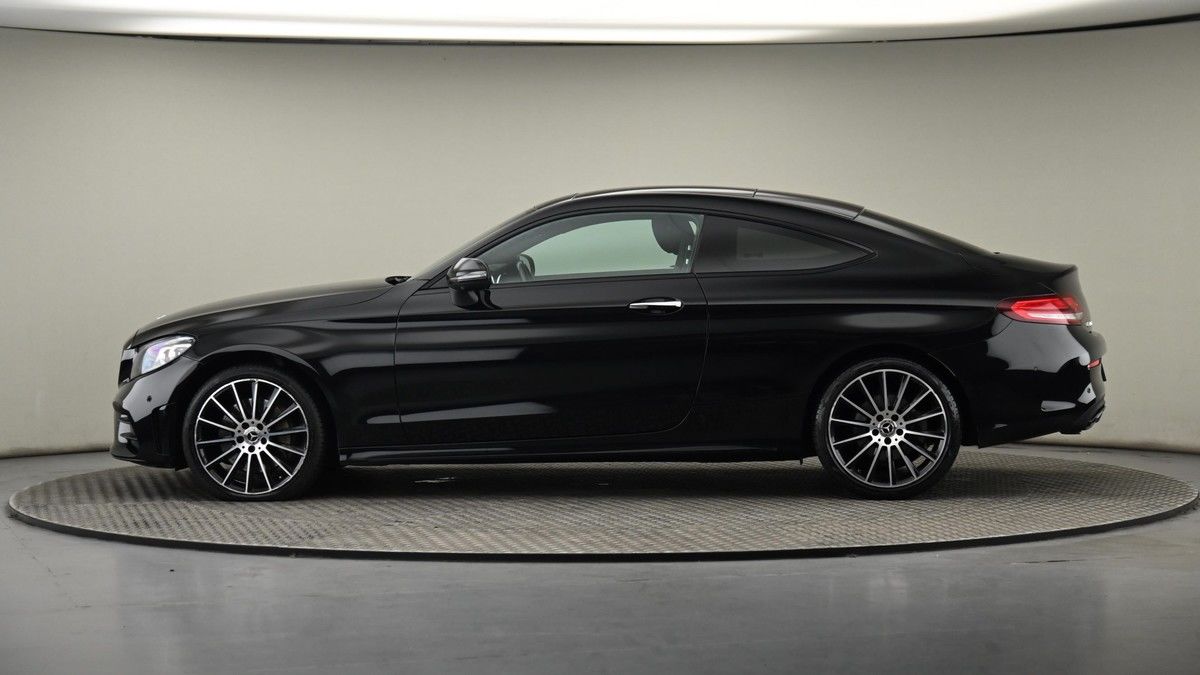 Mercedes-Benz C Class Image 23