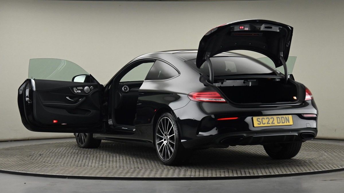 Mercedes-Benz C Class Image 29