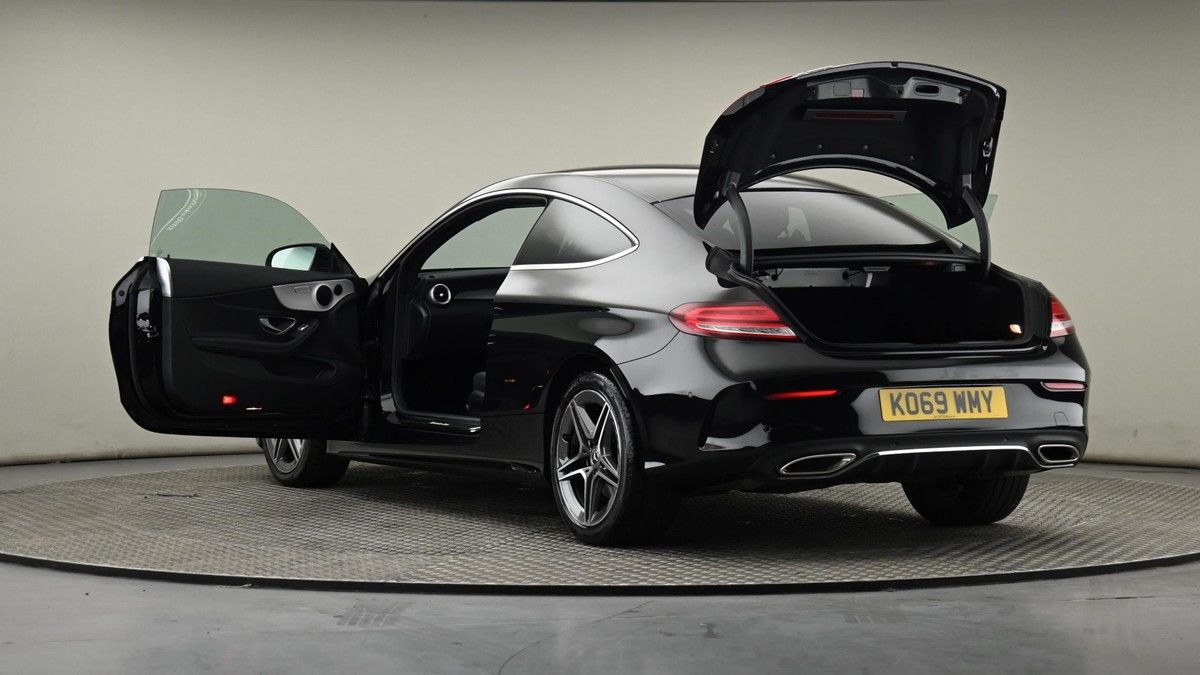 Mercedes-Benz C Class Image 29