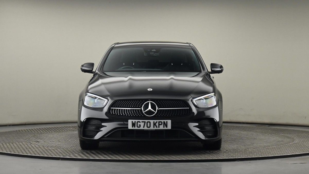 Mercedes-Benz E Class Image 21