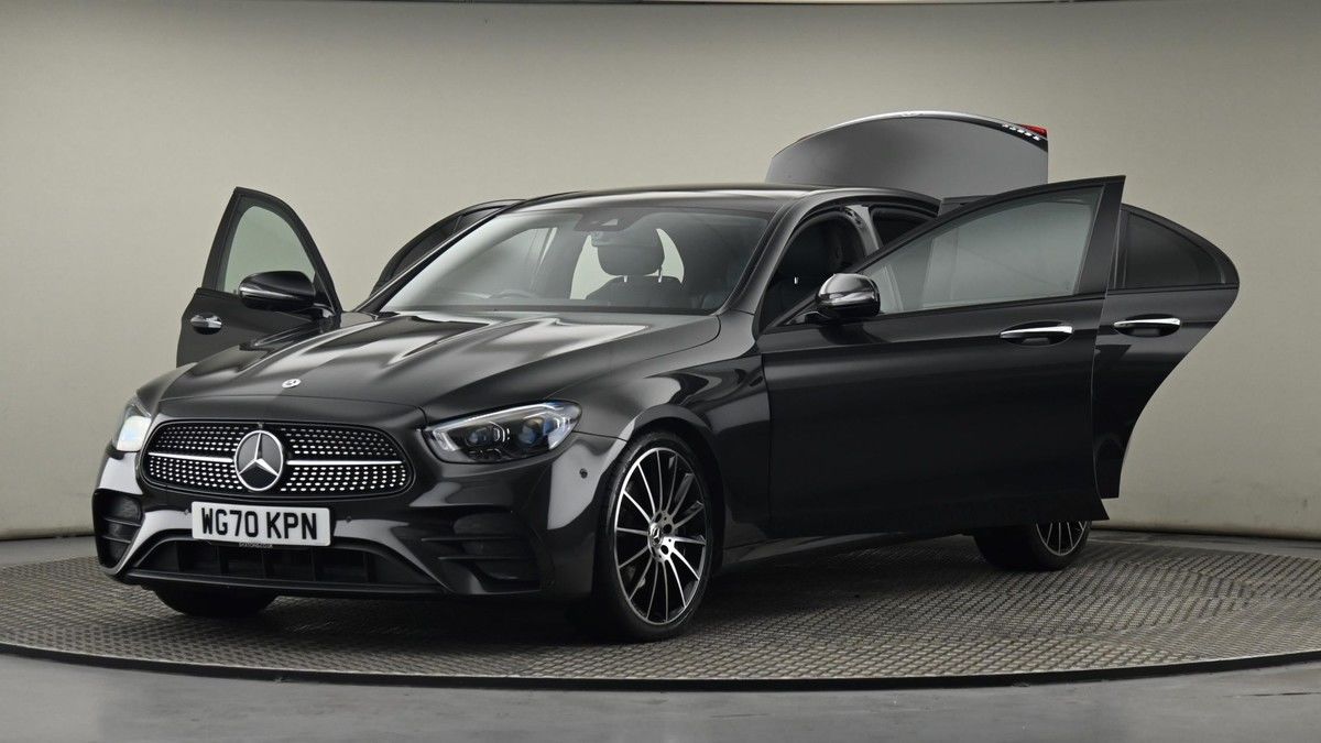 Mercedes-Benz E Class Image 28