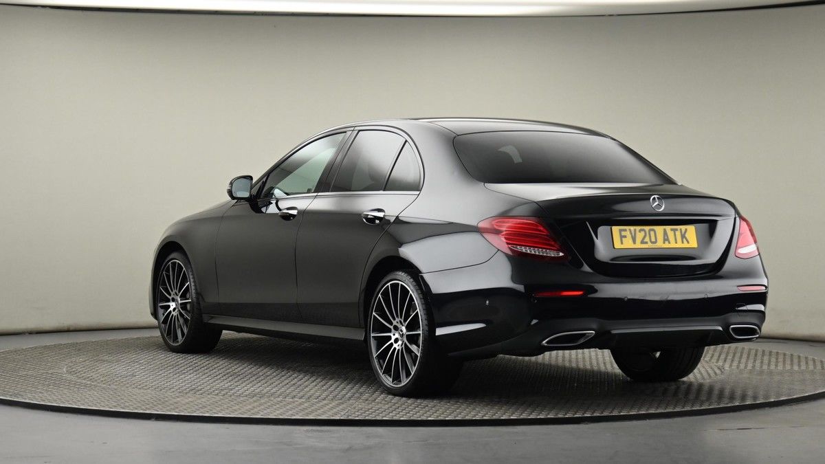 Mercedes-Benz E Class Image 24