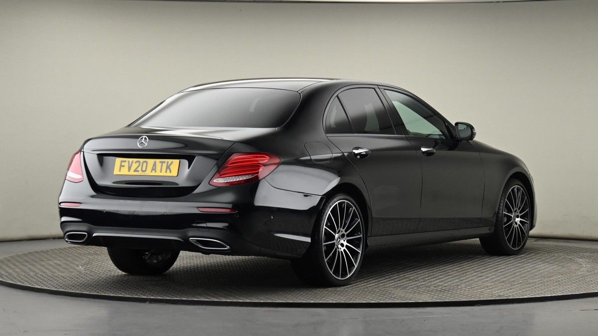 Mercedes-Benz E Class Image 26