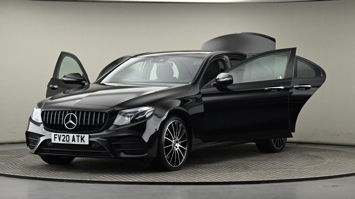 Mercedes-Benz E Class Image 28