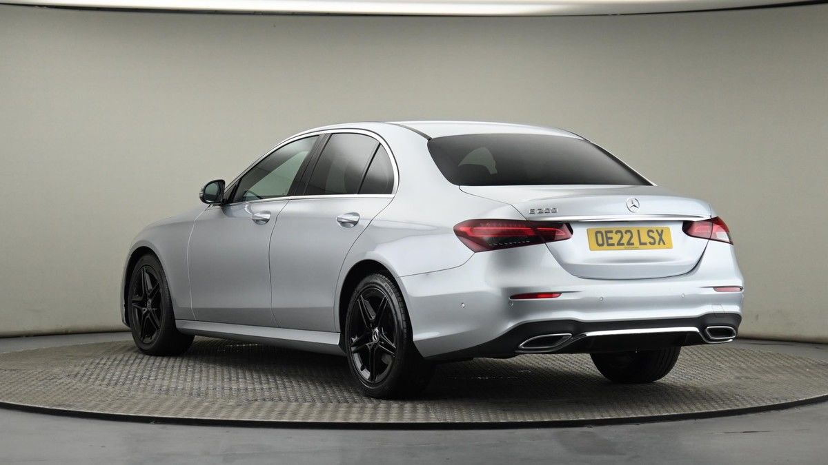 Mercedes-Benz E Class Image 23