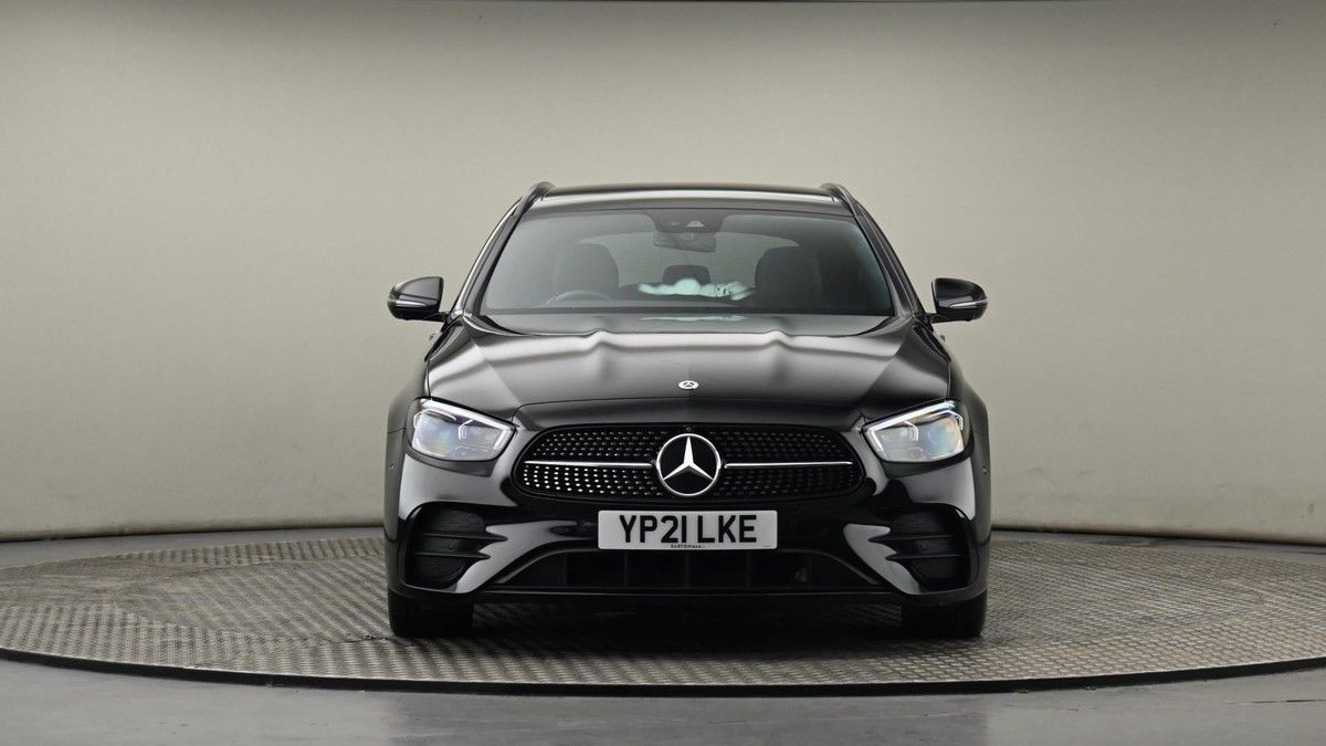 Mercedes-Benz E Class Image 21