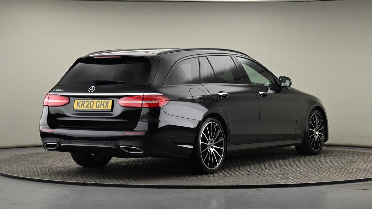 Mercedes-Benz E Class Image 26