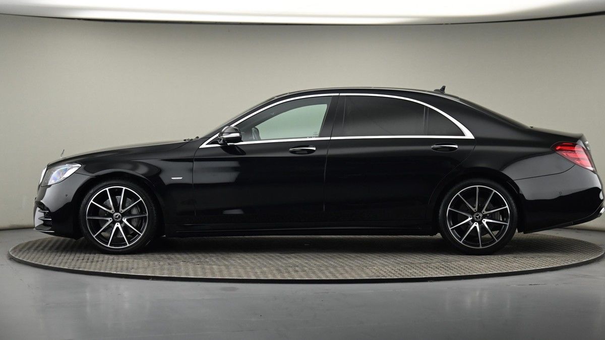 Mercedes-Benz S Class Image 23