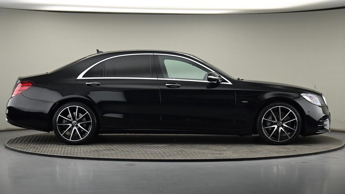 Mercedes-Benz S Class Image 27