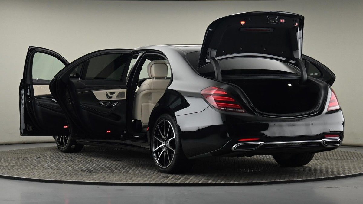 Mercedes-Benz S Class Image 29