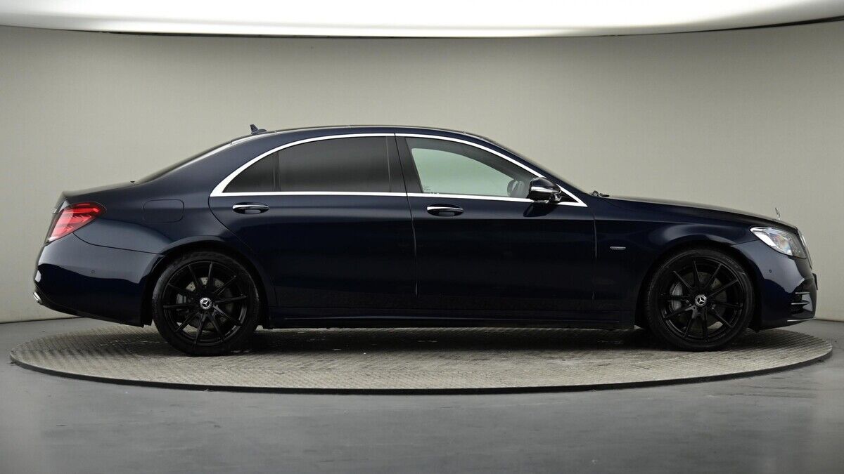 Mercedes-Benz S Class Image 27