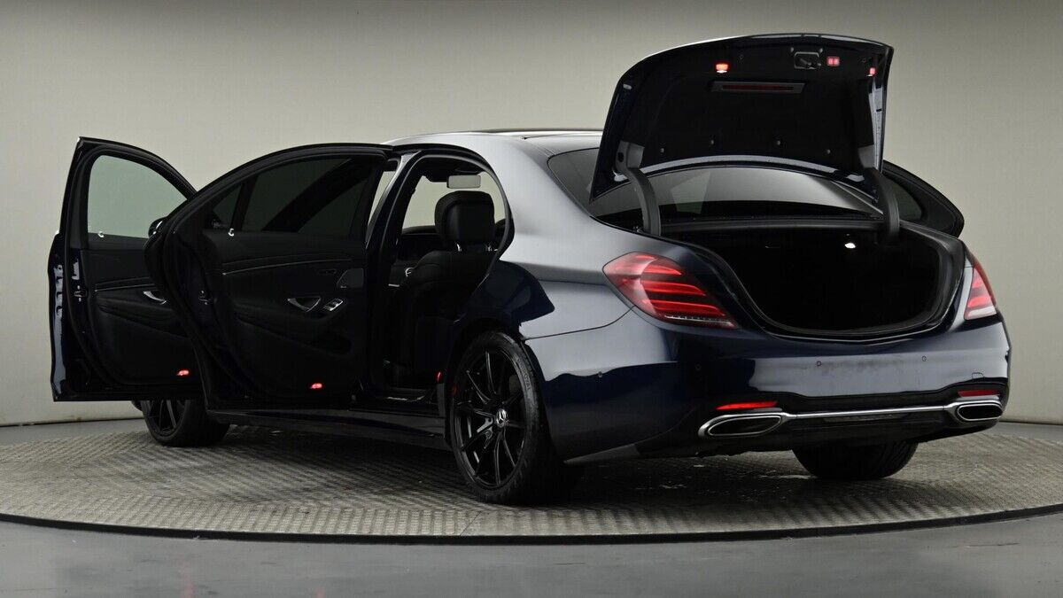 Mercedes-Benz S Class Image 29