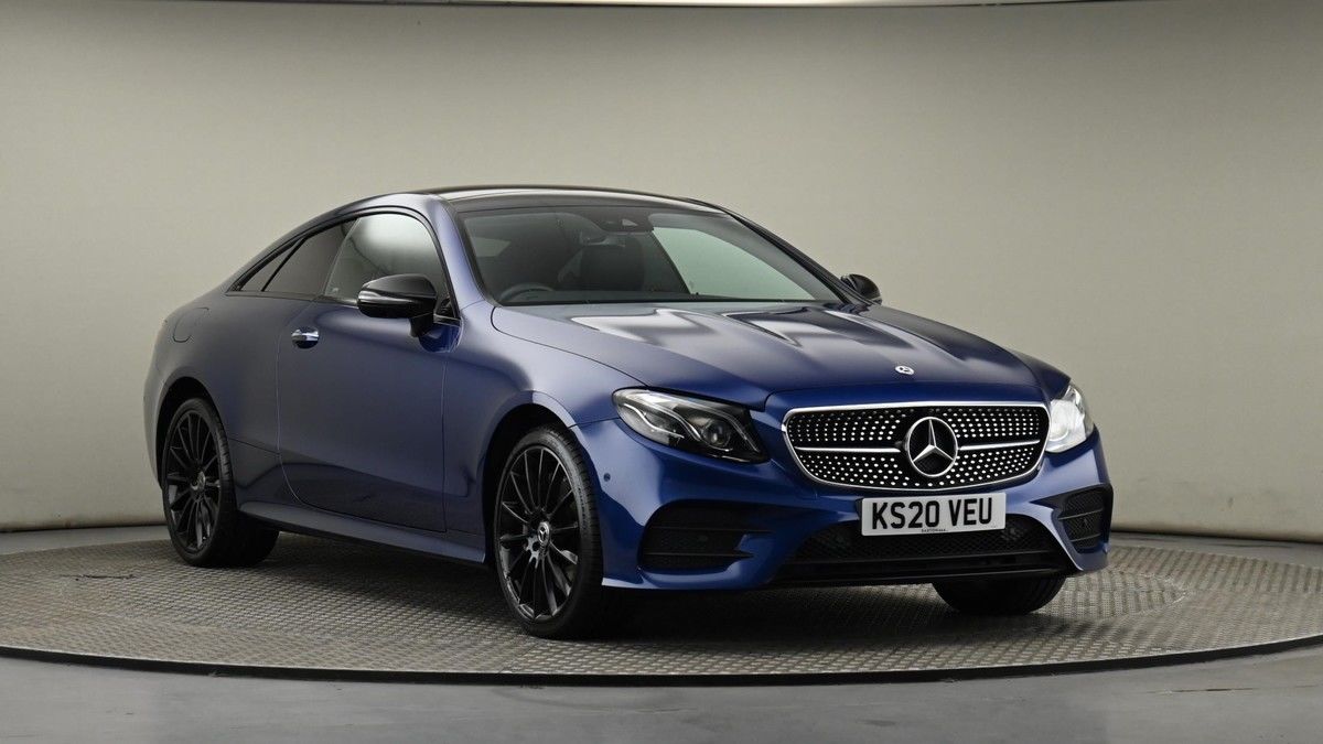 Mercedes-Benz E Class Sticky Header Image