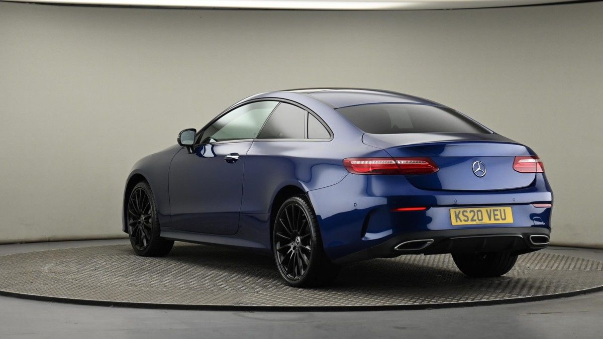 Mercedes-Benz E Class Image 24