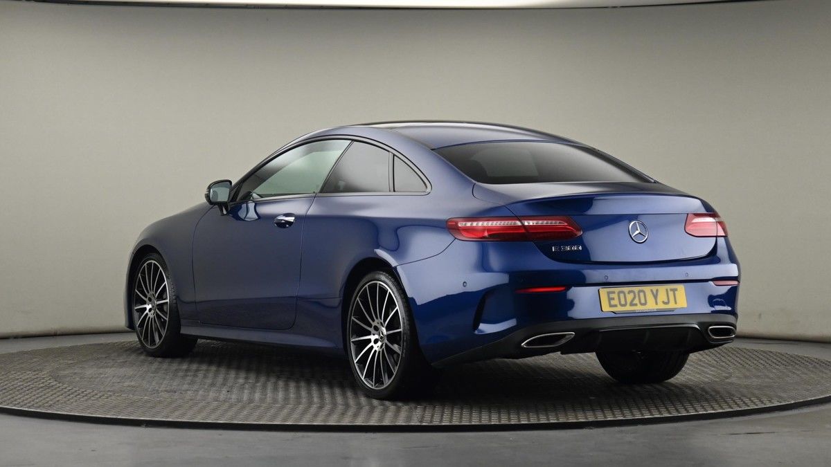 Mercedes-Benz E Class Image 24