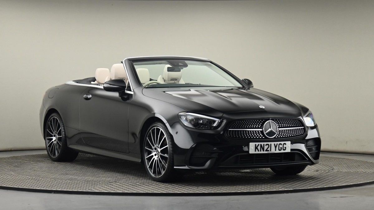 Mercedes-Benz E Class Sticky Header Image