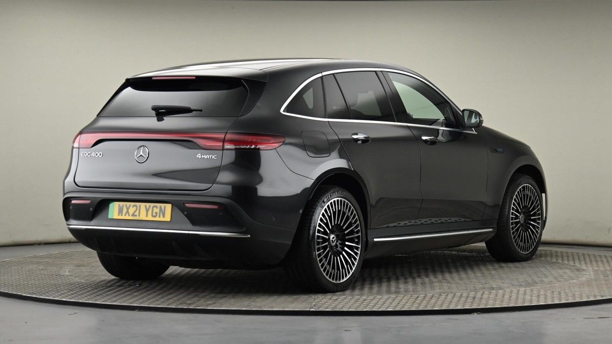 Mercedes-Benz EQC Image 26