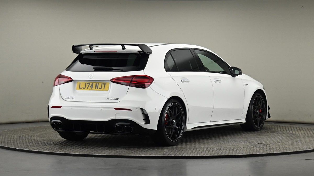 Mercedes-Benz A Class Image 25