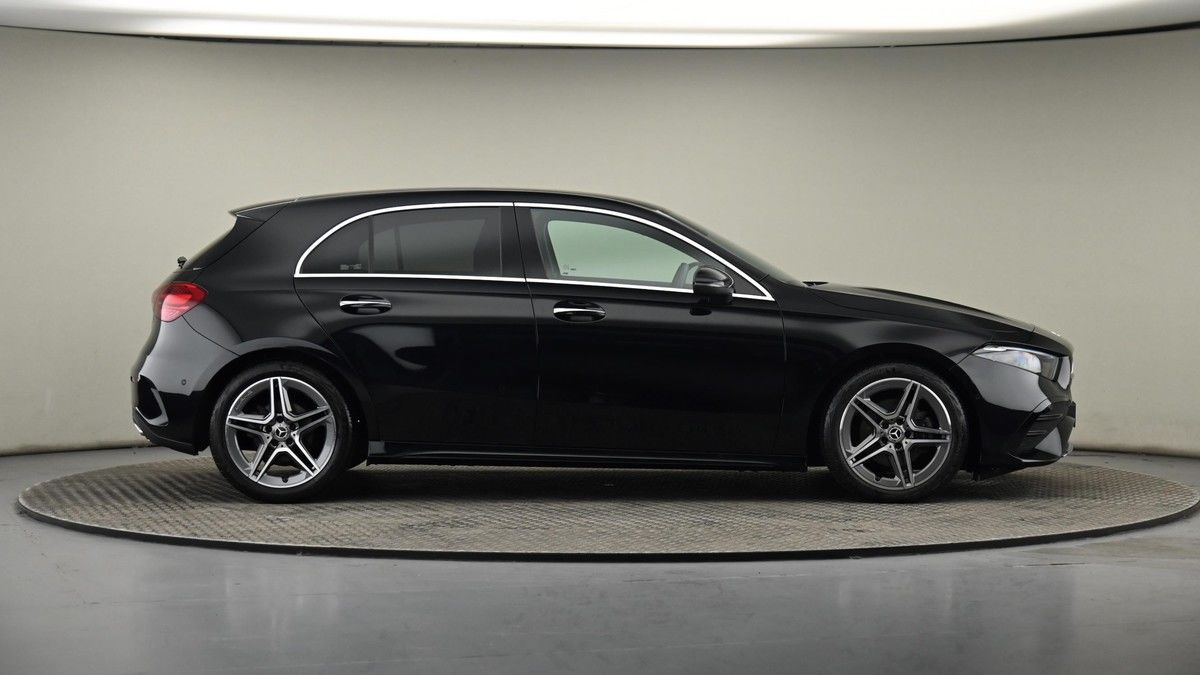 Mercedes-Benz A Class Image 27