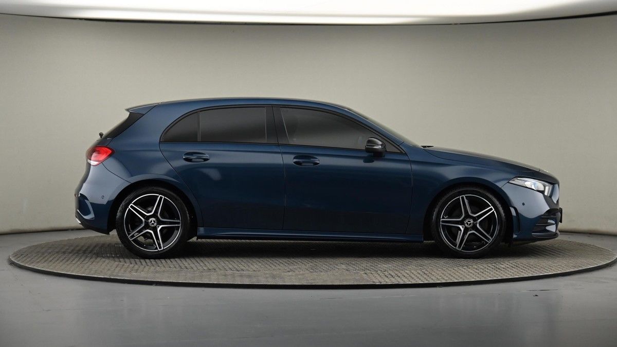 Mercedes-Benz A Class Image 27