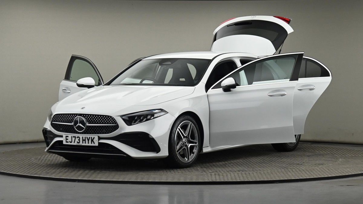 Mercedes-Benz A Class Image 28