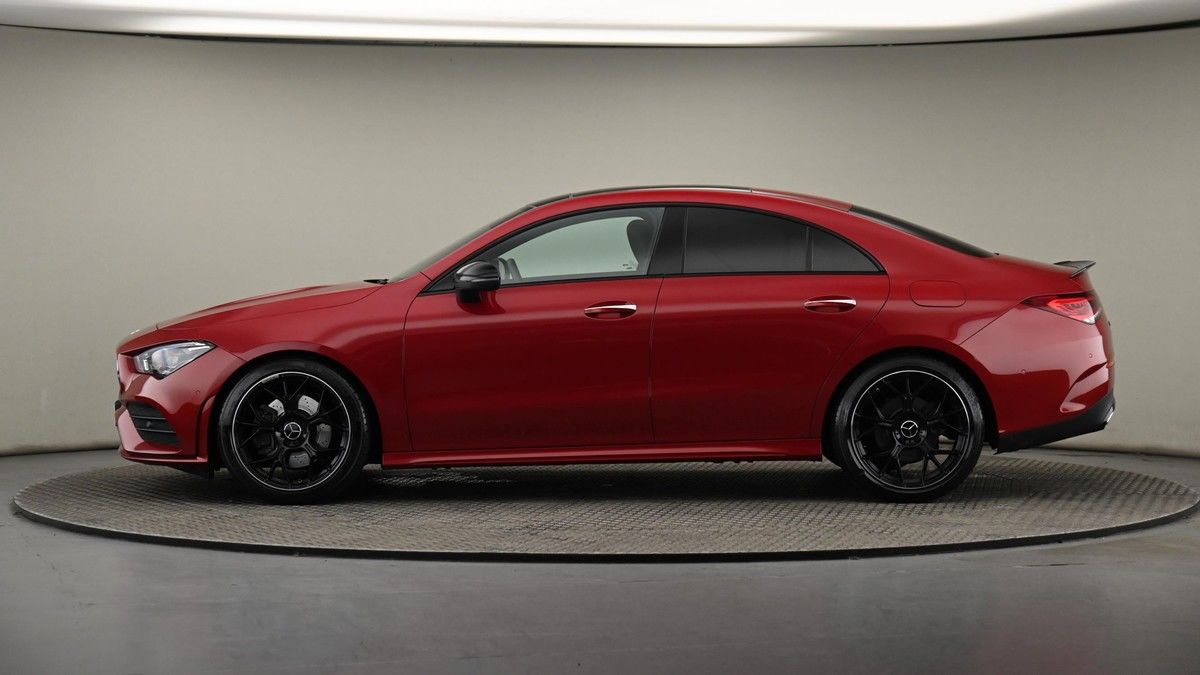 Mercedes-Benz CLA Image 23