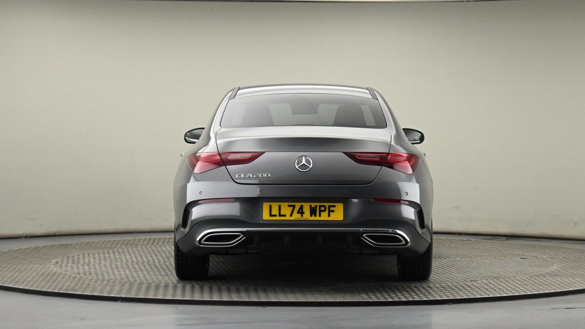 Mercedes-Benz CLA Image 24