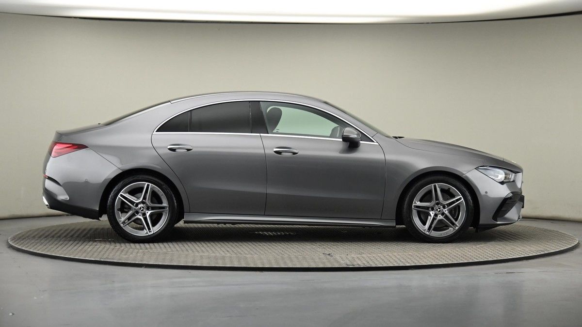 Mercedes-Benz CLA Image 26