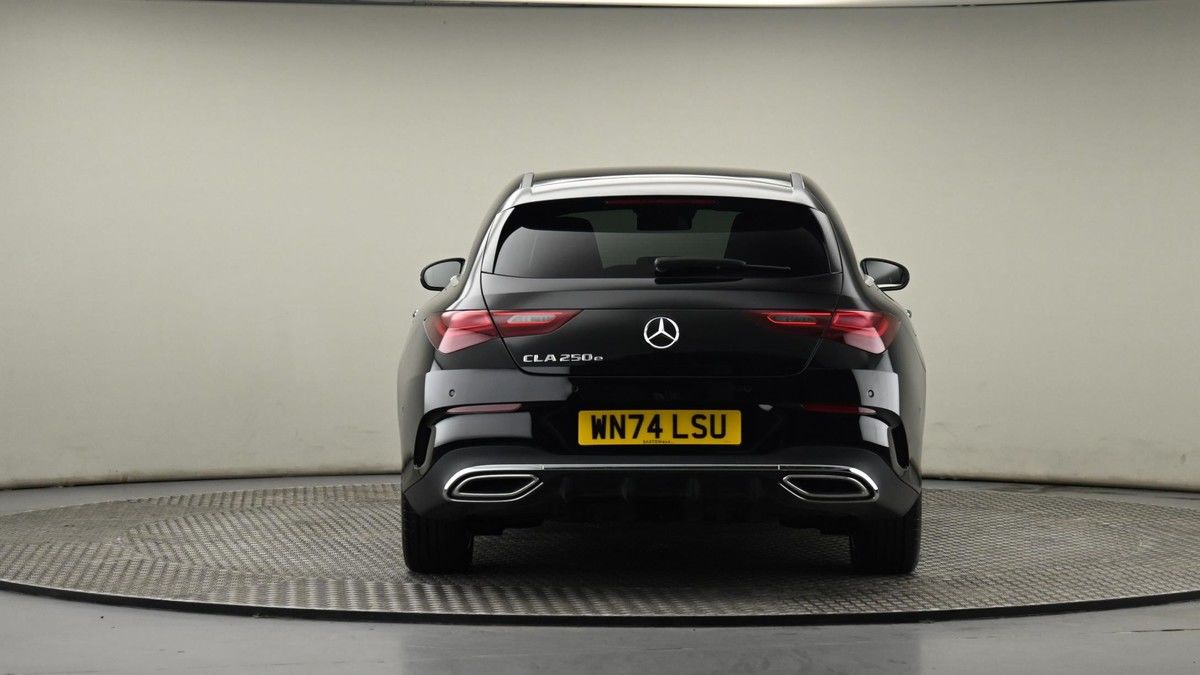 Mercedes-Benz CLA Image 25