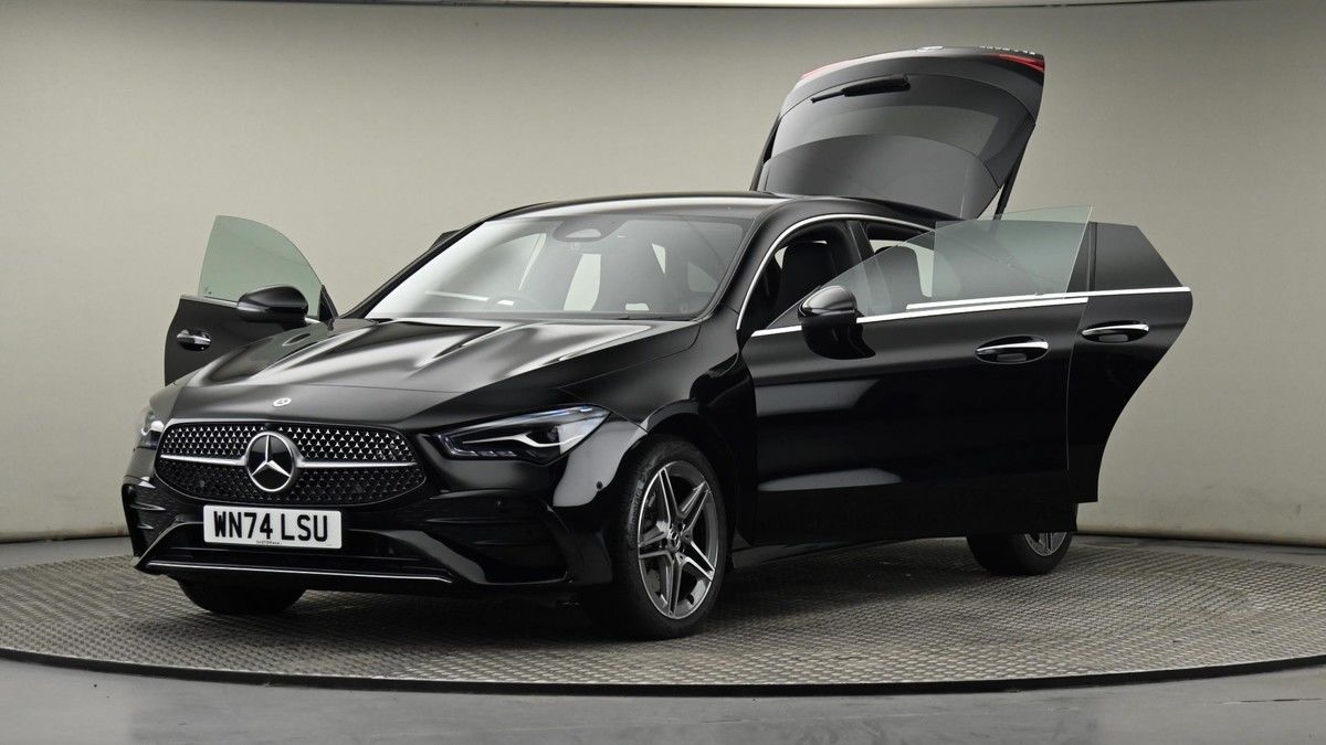 Mercedes-Benz CLA Image 28