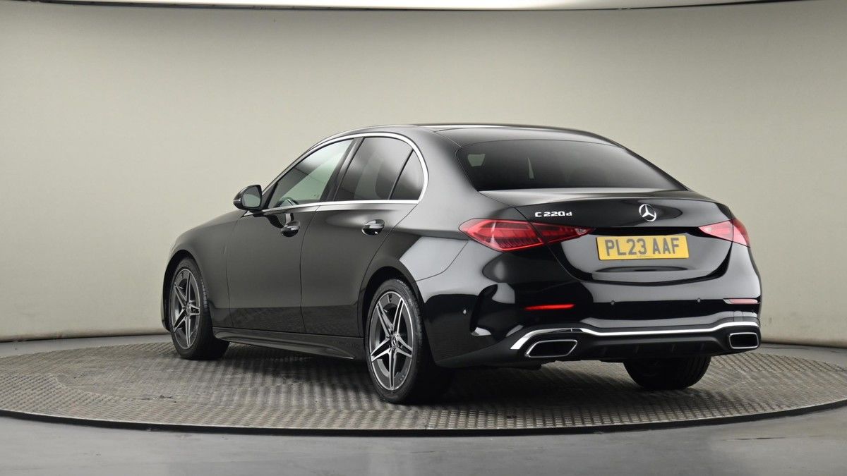 Mercedes-Benz C Class Image 24