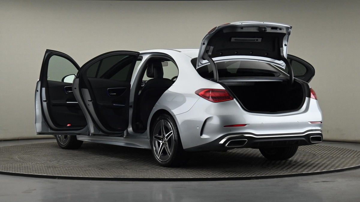 Mercedes-Benz C Class Image 28