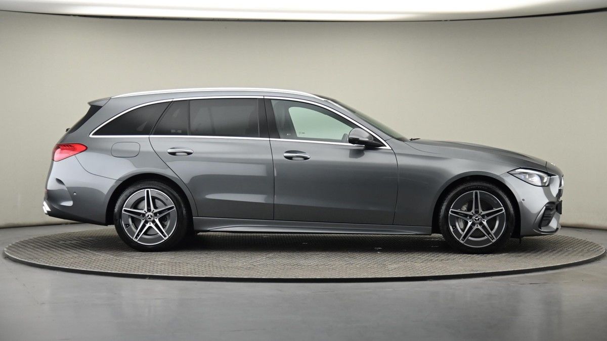 Mercedes-Benz C Class Image 27