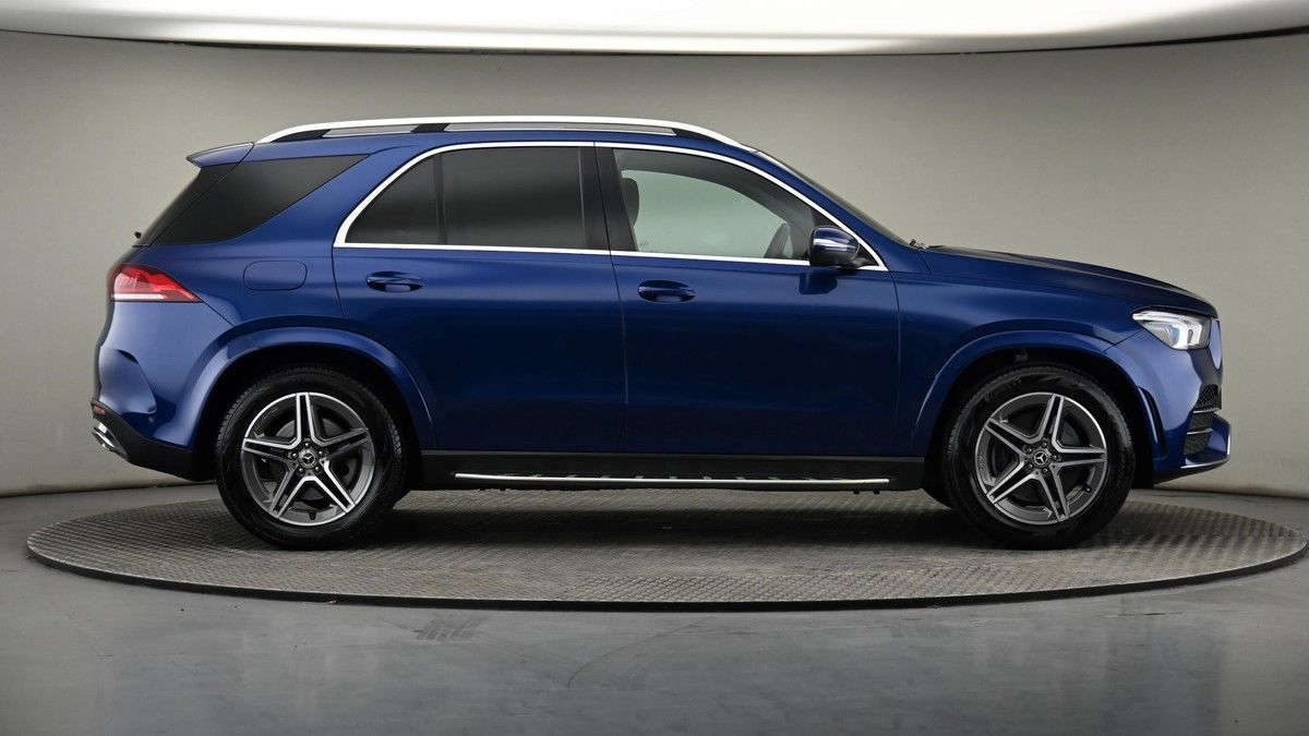 Mercedes-Benz GLE Image 26