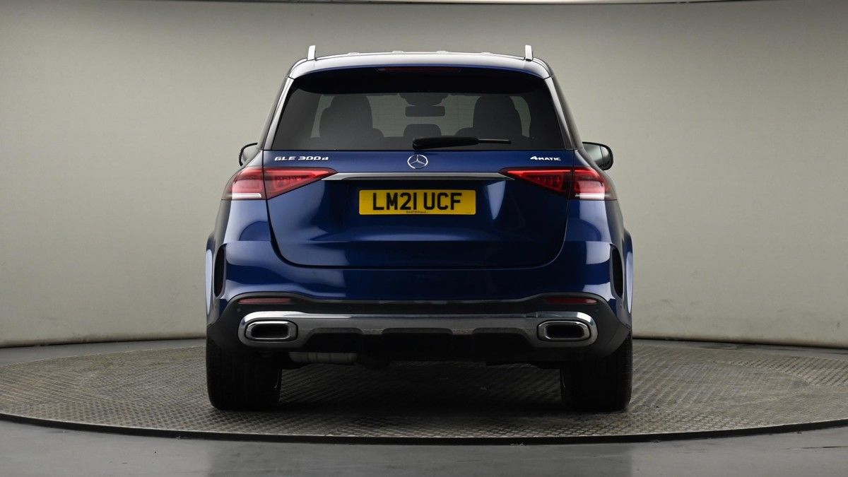 Mercedes-Benz GLE Image 25