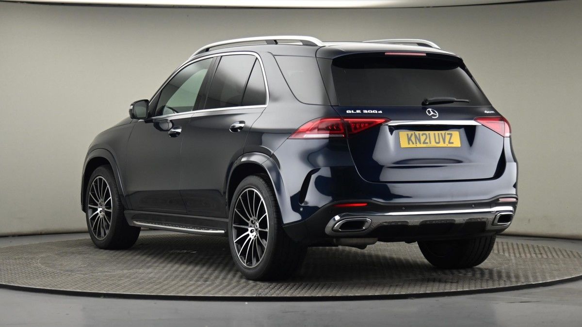 Mercedes-Benz GLE Image 24