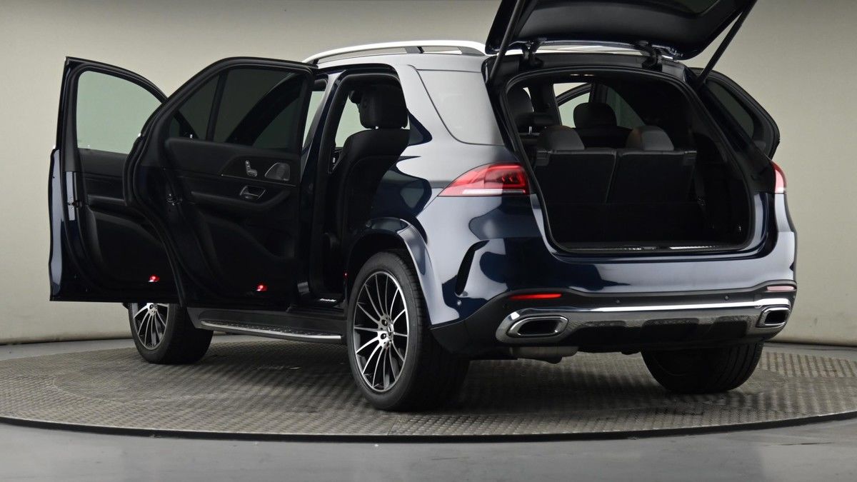 Mercedes-Benz GLE Image 29