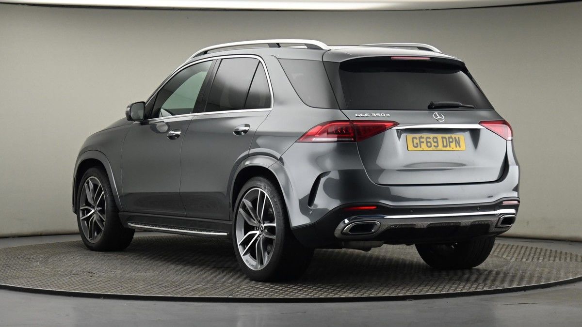 Mercedes-Benz GLE Image 24
