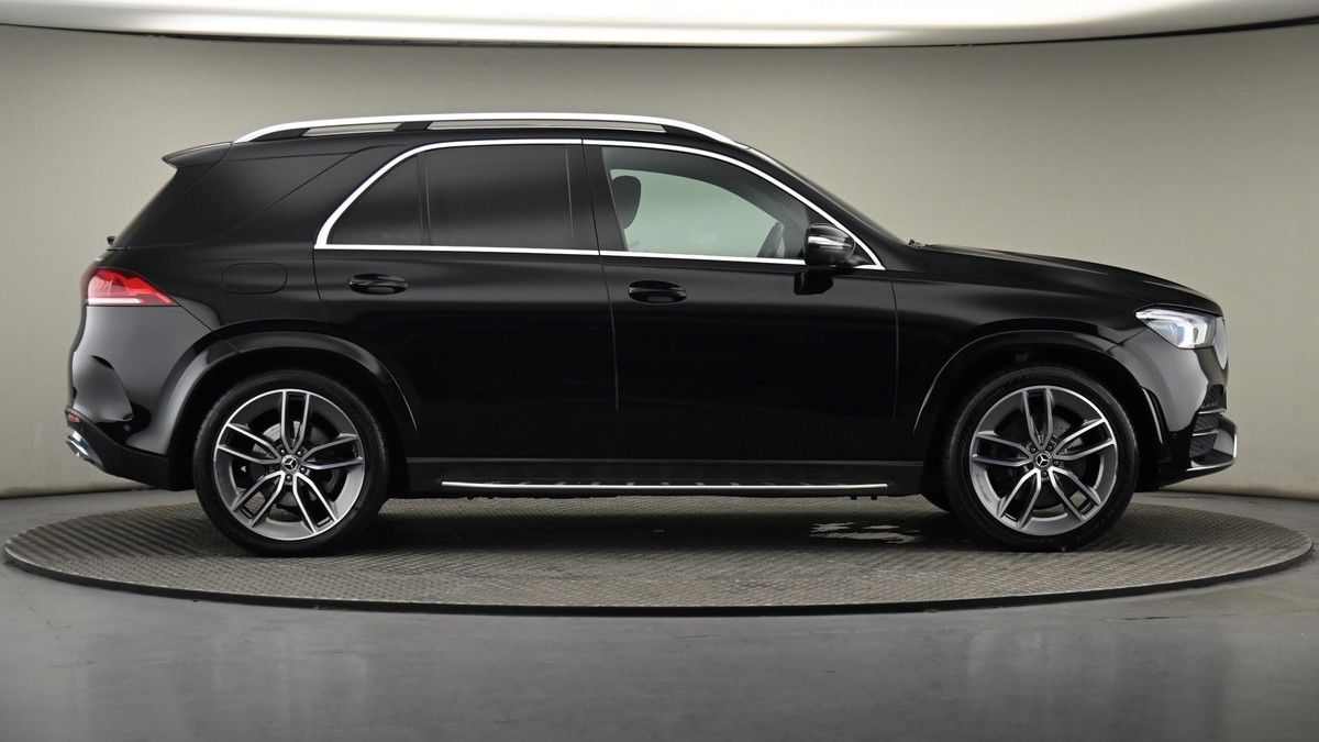 Mercedes-Benz GLE Image 26