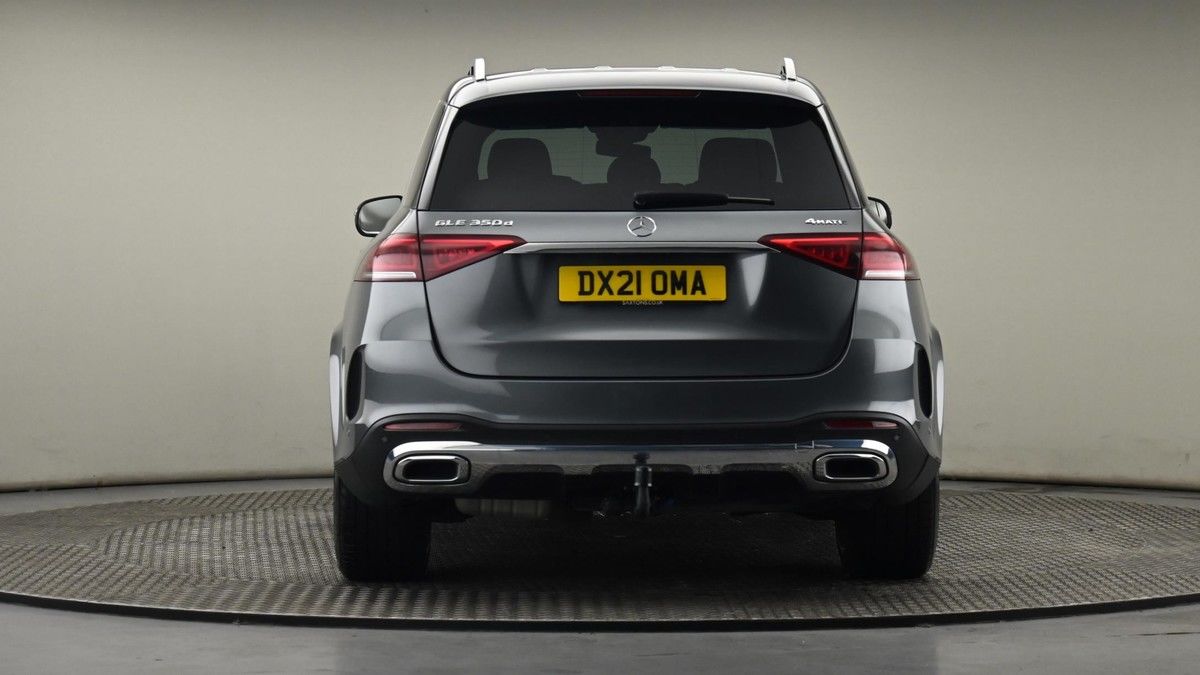 Mercedes-Benz GLE Image 24