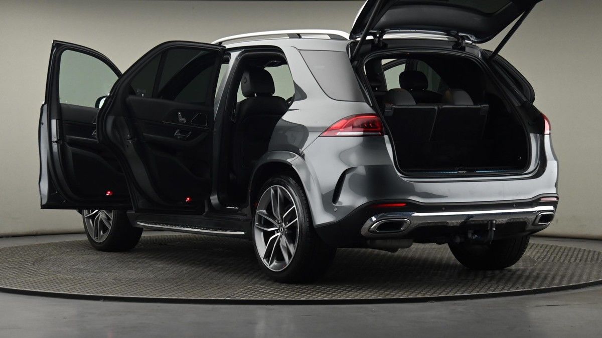 Mercedes-Benz GLE Image 28
