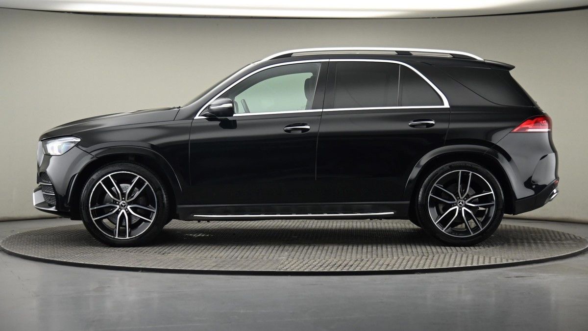 Mercedes-Benz GLE Image 23