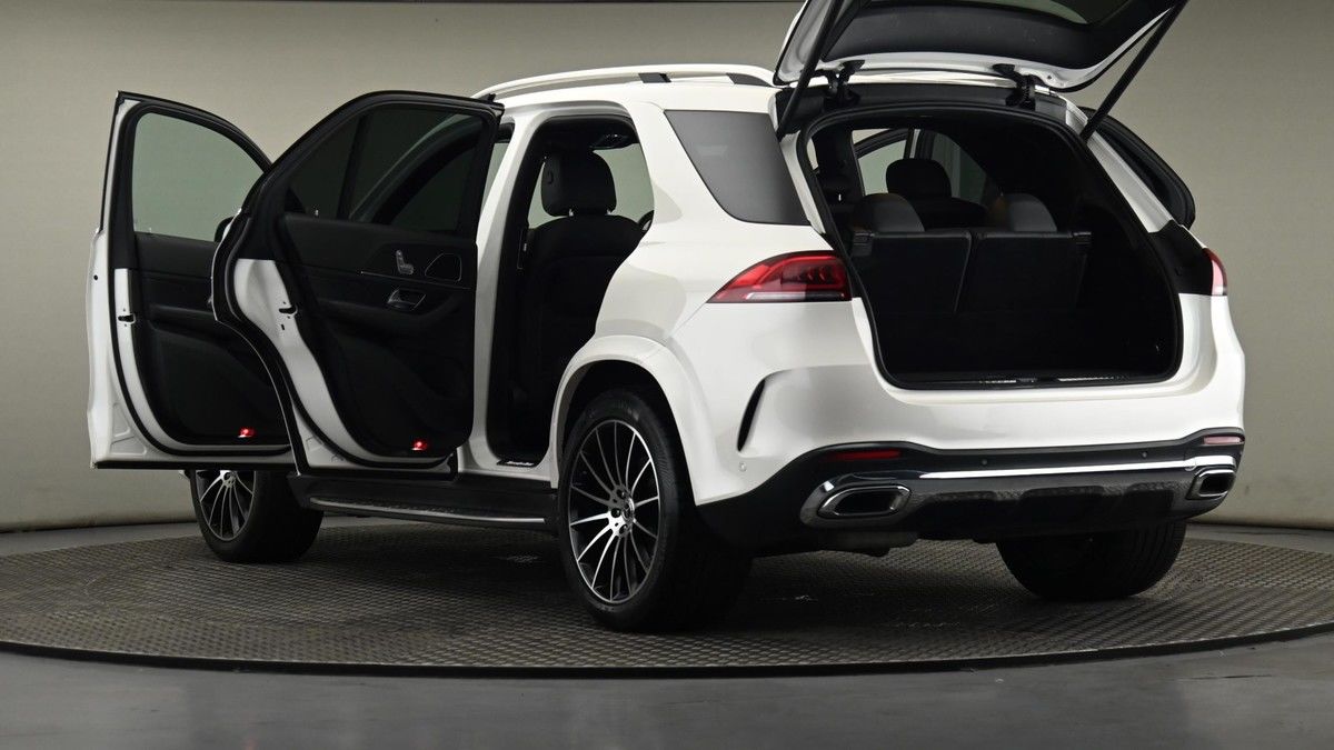 Mercedes-Benz GLE Image 28